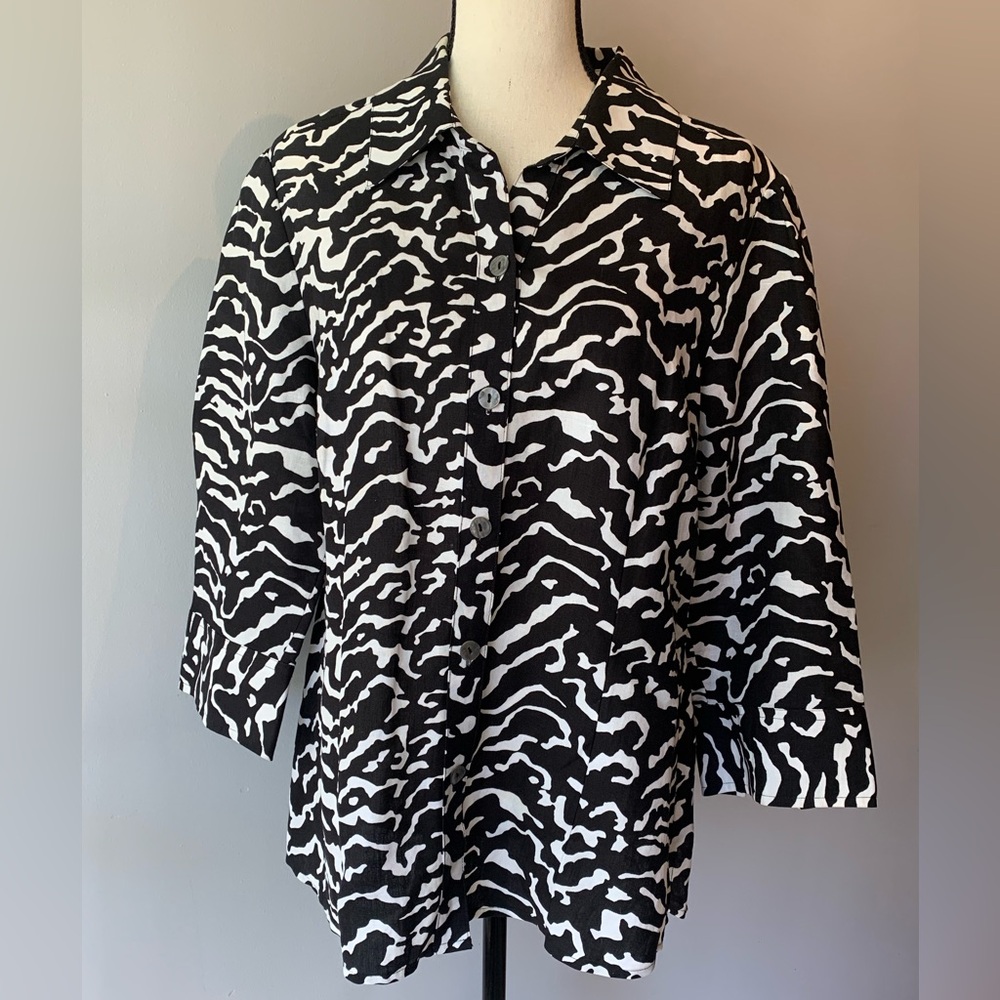 East 5th Women's Button Black White Size L 3/4 Sleeve Top/jacket Linen Rayon